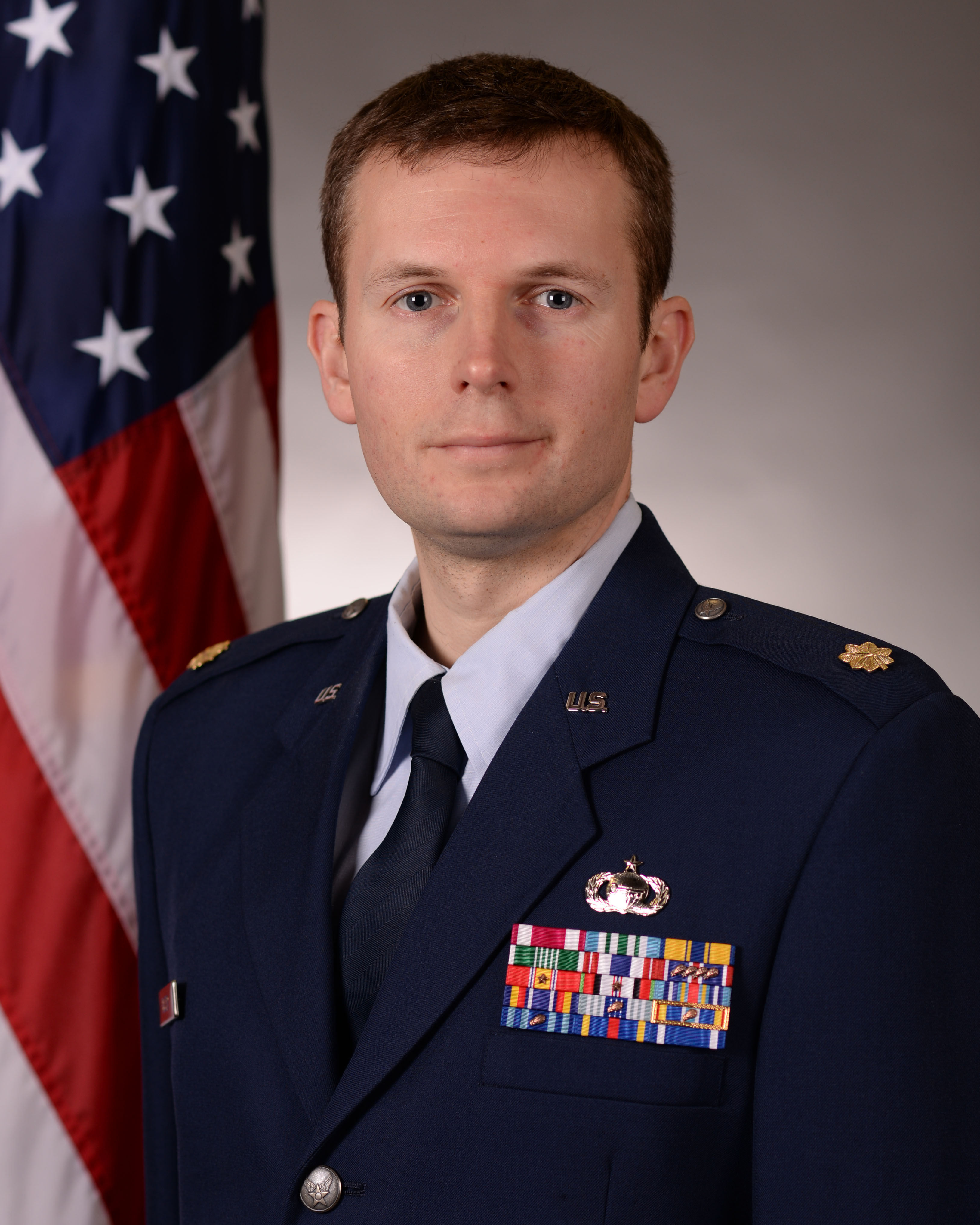 Photo of Maj John P. Biszko, USAF wear USAF service dress uniform