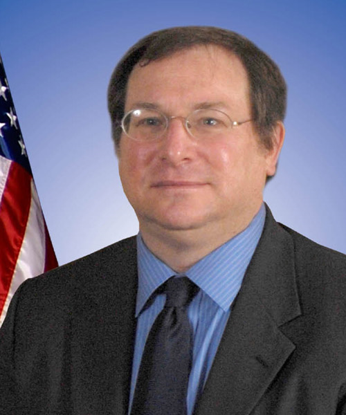 US Nuclear Weapons and Deterrence: Realist versus Utopian Thinking