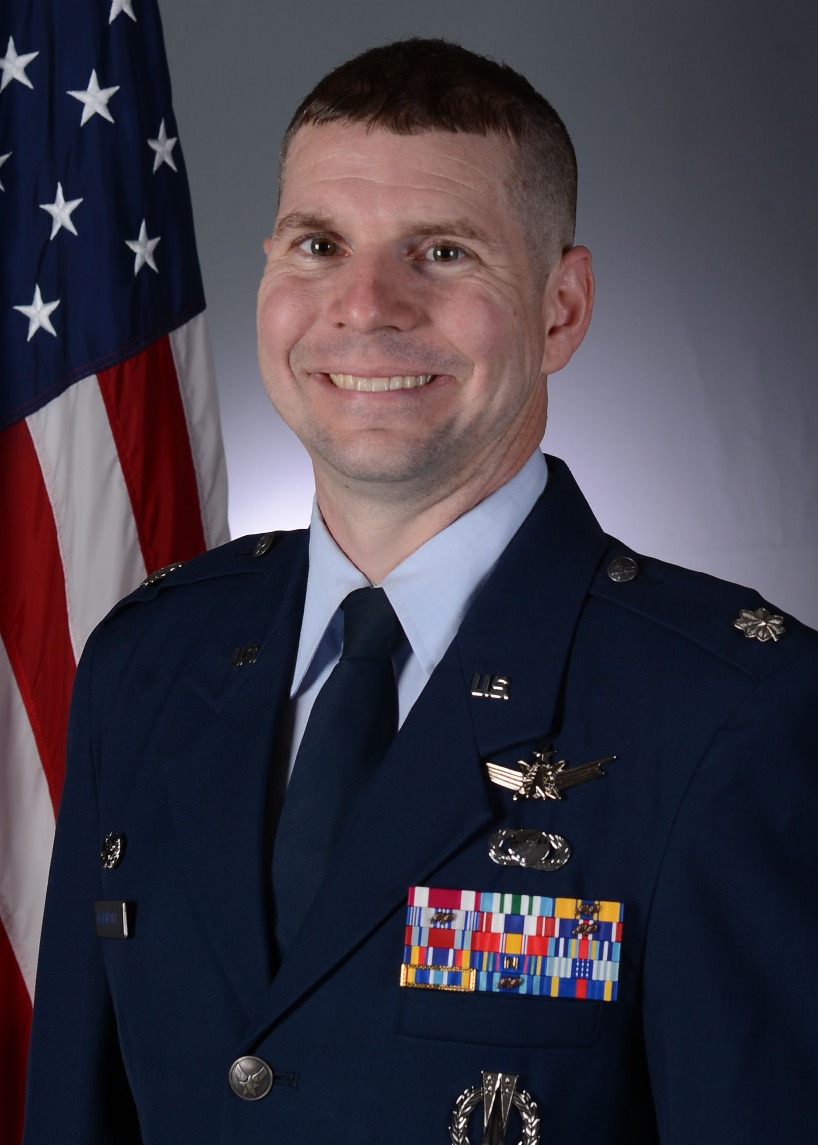 Photo of Lt Col Brandon Davenport, USAF wearing military uniform