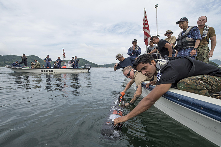 Indian Navy and US Navy train together