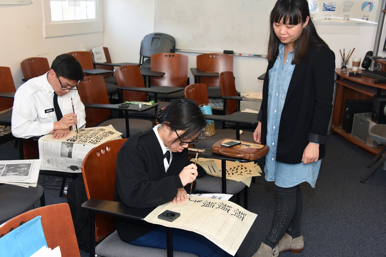 Students at the Defense Language Institute Foreign Language Center who are studying Chinese can also practice calligraphy as an extracurricular activity. As one of the oldest written scripts in the world, Chinese characters remain in use today. Calligraphy, which is thousands of years old, is still widely taught and practiced, opening a window for students to be more exposed to Chinese culture. (U.S. Army photo by Patrick Bray/Released)