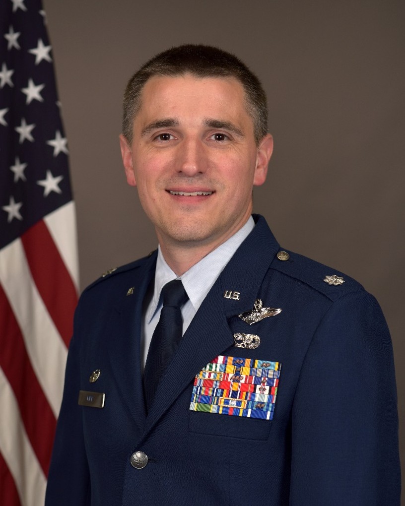  Lt Col  Elliot Kipp